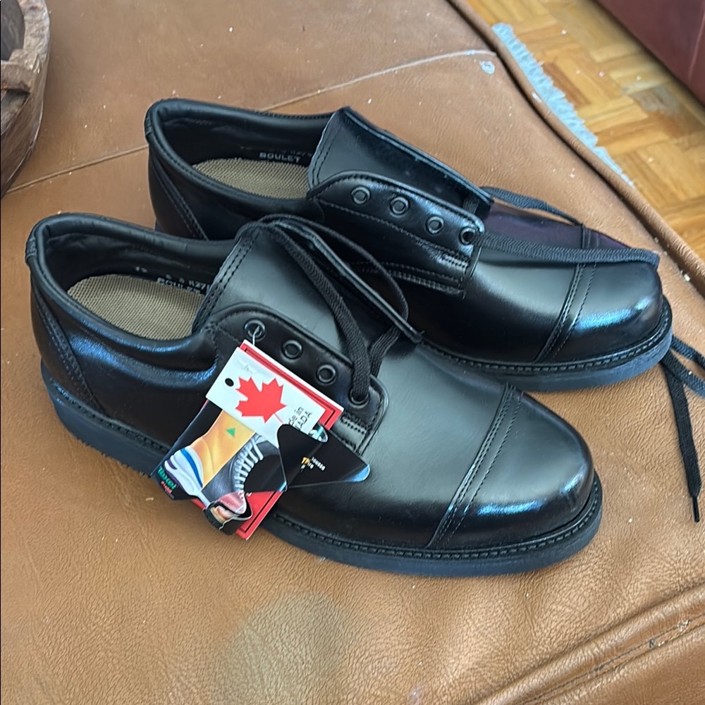 Classic Black Leather Oxfords with Cap Toe